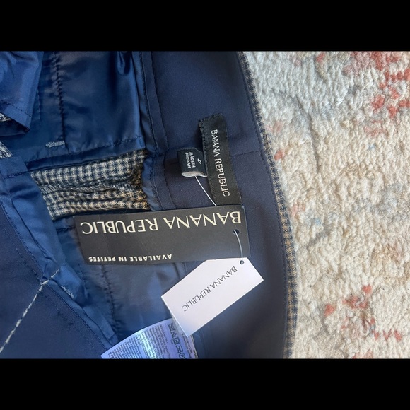 Banana Republic casual, day/night out, office wear pants! NEW - tags still on - Picture 4 of 4